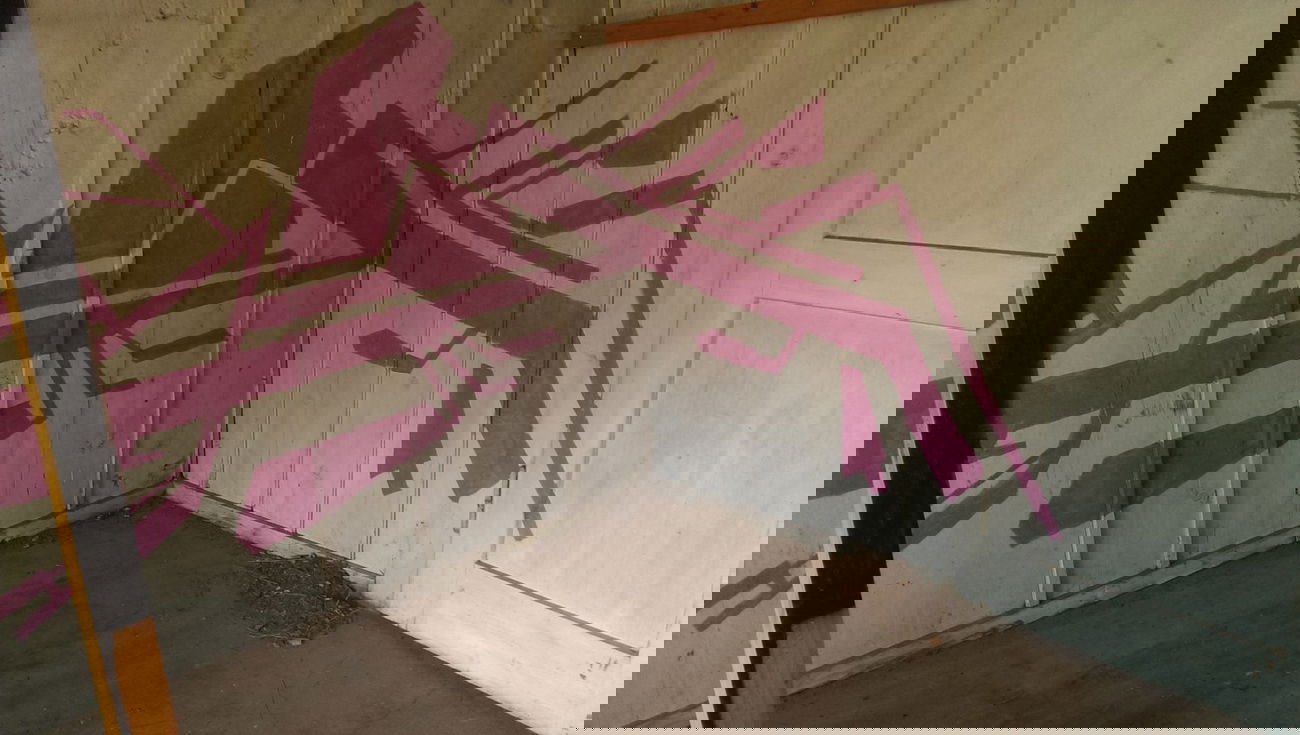 Graffiti Wall - Photo by ion (2012)