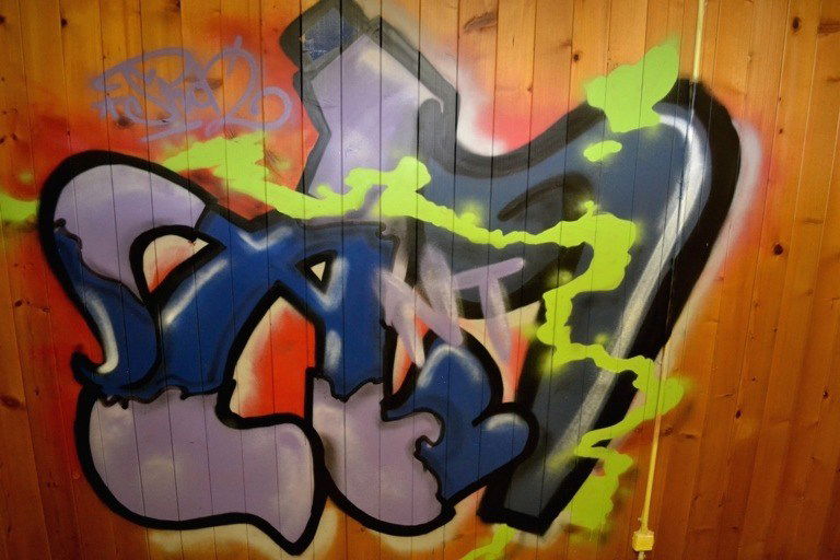 Graffiti Wall in Altdorf (ur) - Photo by ion - ion, kfe3sh, sicin (2011)