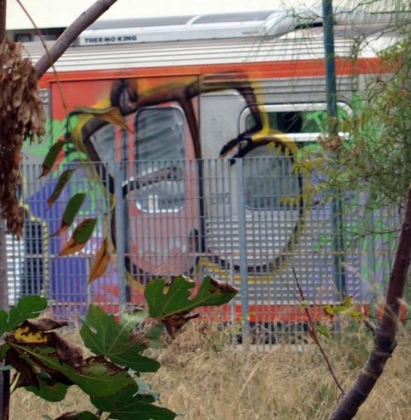 Graffiti Train in Athens - Photo by ione_Thk - ione, thk (2007)