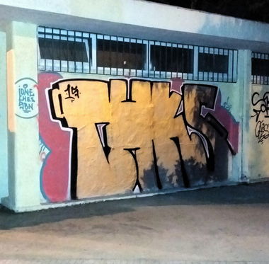 Graffiti Wall - Photo by ione_Thk - THK, ione, ches (2015)