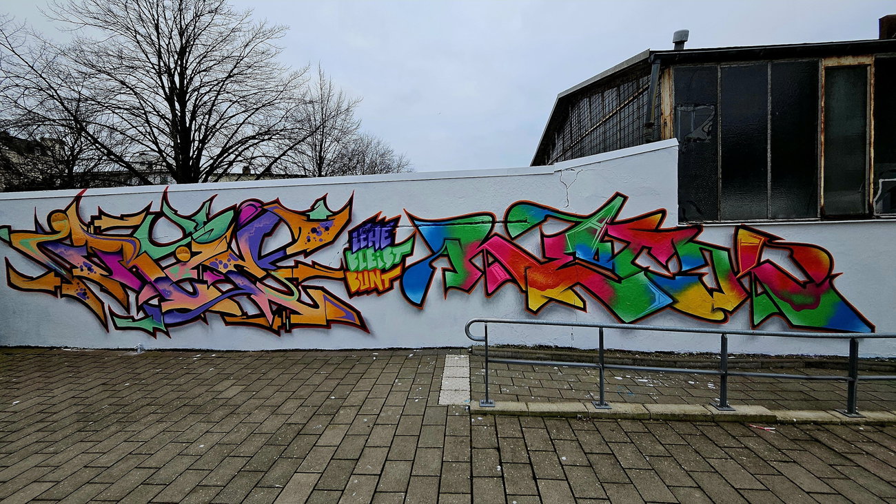 Graffiti Wall - Photo by irie (2025)