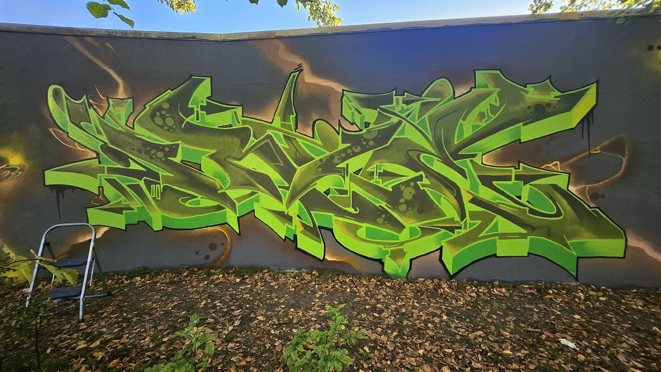 Graffiti Wall - Photo by irie (2025)