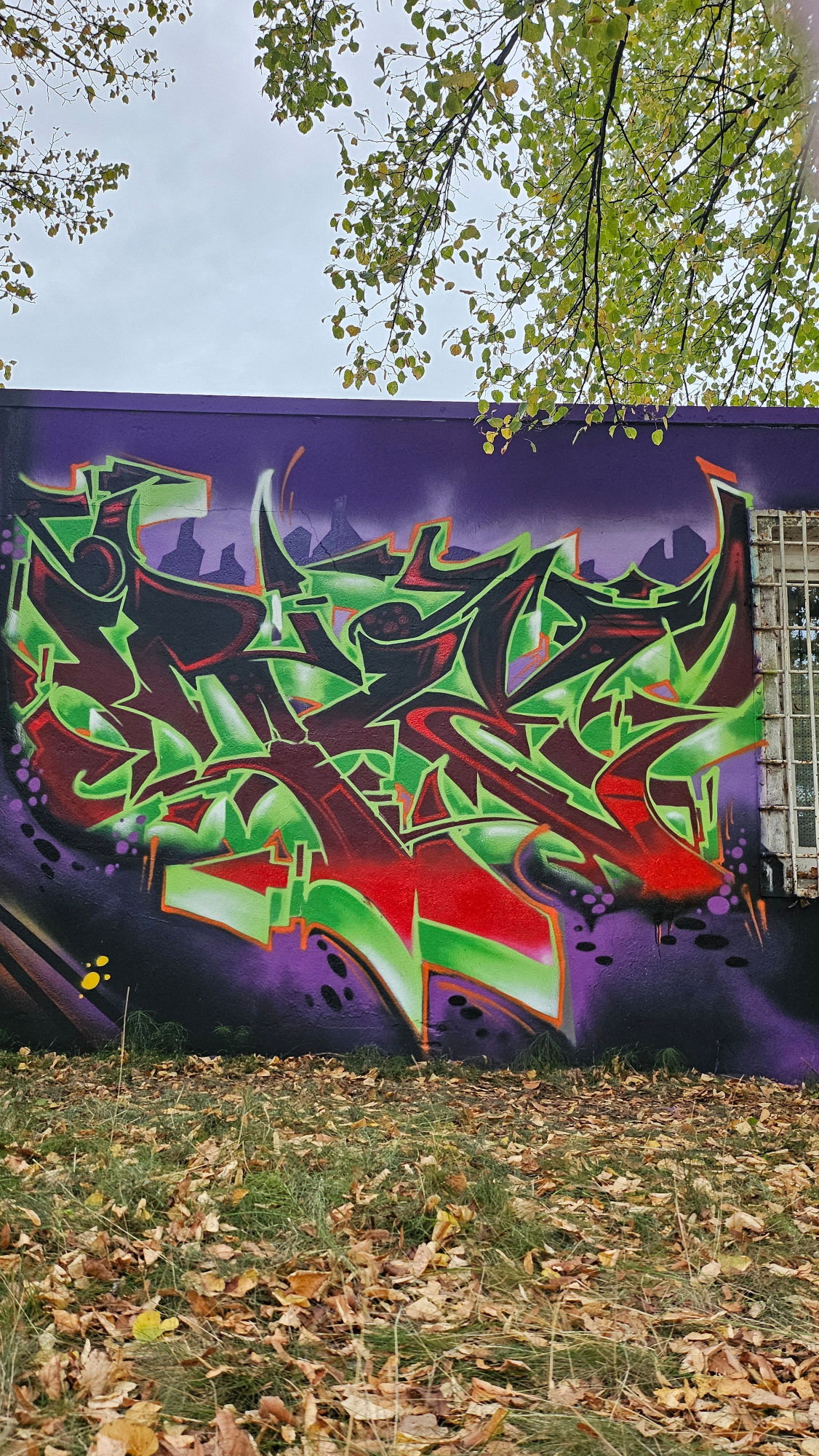 Graffiti Wall - Photo by irie (2025)