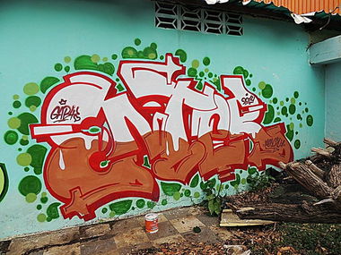 Graffiti Wall - Photo by isenter435