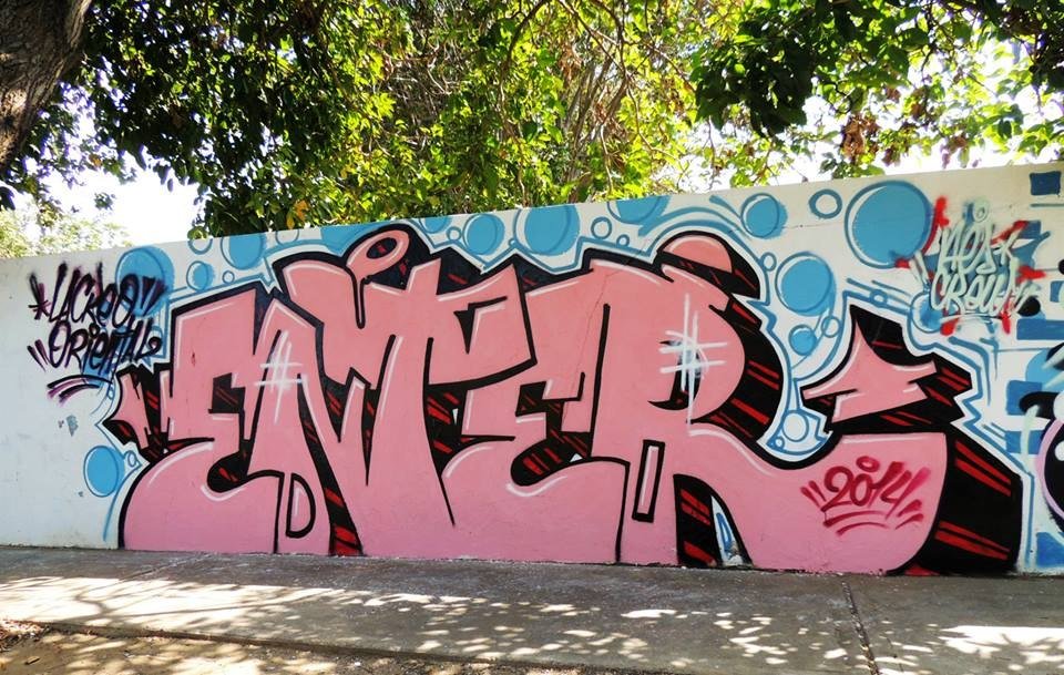 Graffiti Wall - Photo by isenter435