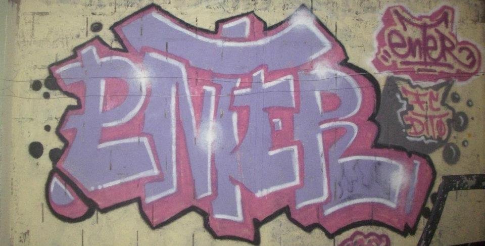 Graffiti Wall - Photo by isenter435