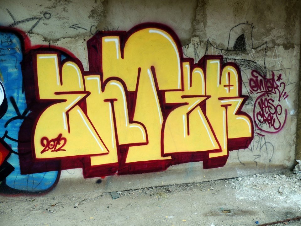 Graffiti Bombing - Photo by isenter435