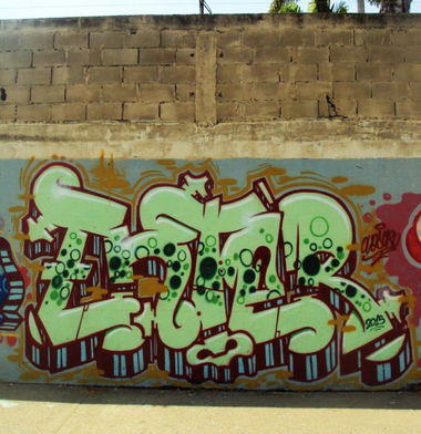 Graffiti Wall - Photo by isenter435