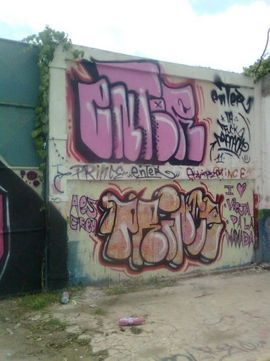 Graffiti Wall - Photo by isenter435