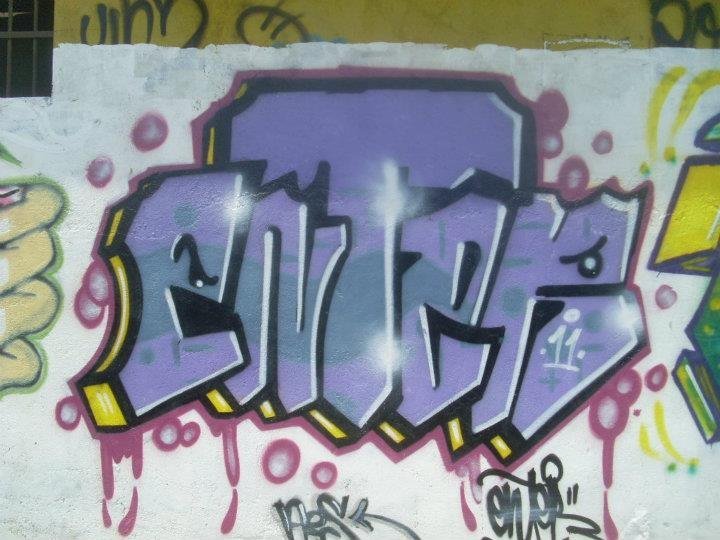 Graffiti Wall - Photo by isenter435