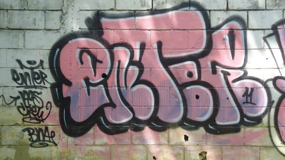 Graffiti Wall - Photo by isenter435