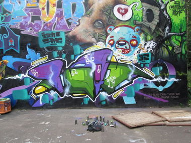 Graffiti Wall - Photo by isko32