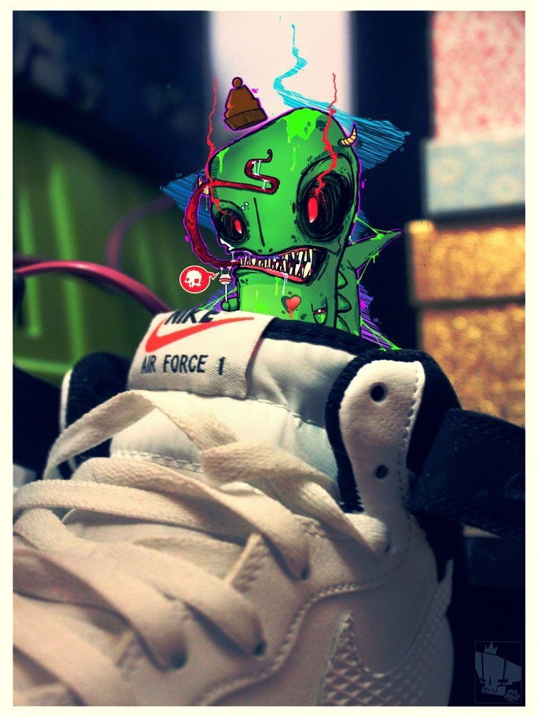 Graffiti Sketch - Photo by isko32 (2013)