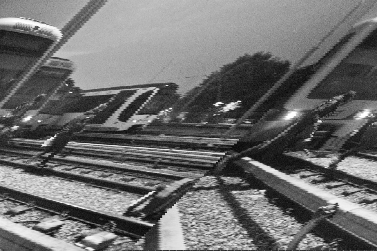 Graffiti Train in Rotterdam - Photo by iso25600 - iso25600.tumblr.com, train, yard (2014)