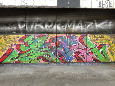 Graffiti Wall - Photo by isok