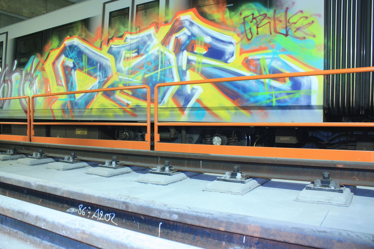 Graffiti Wall - Photo by isok