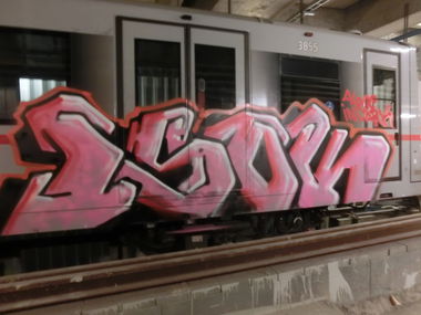 Graffiti Train - Photo by isok