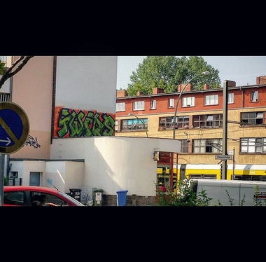 Graffiti Bombing - Photo by iwids