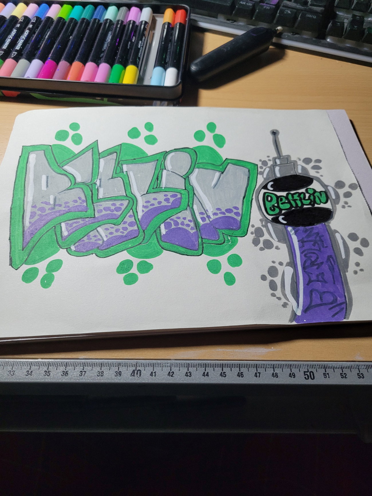 Graffiti Sketch - Photo by ixo