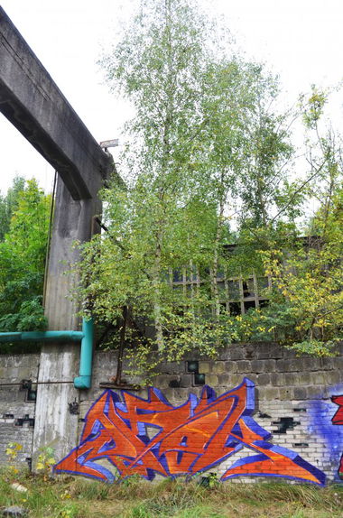 Graffiti Wall - Photo by jahok