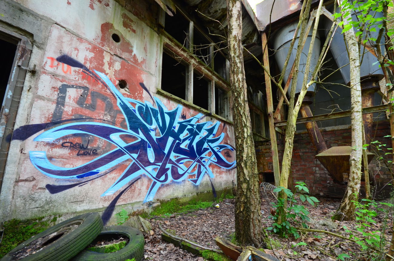 Graffiti Wall - Photo by jahok - jhok, jahok, crewlovegang