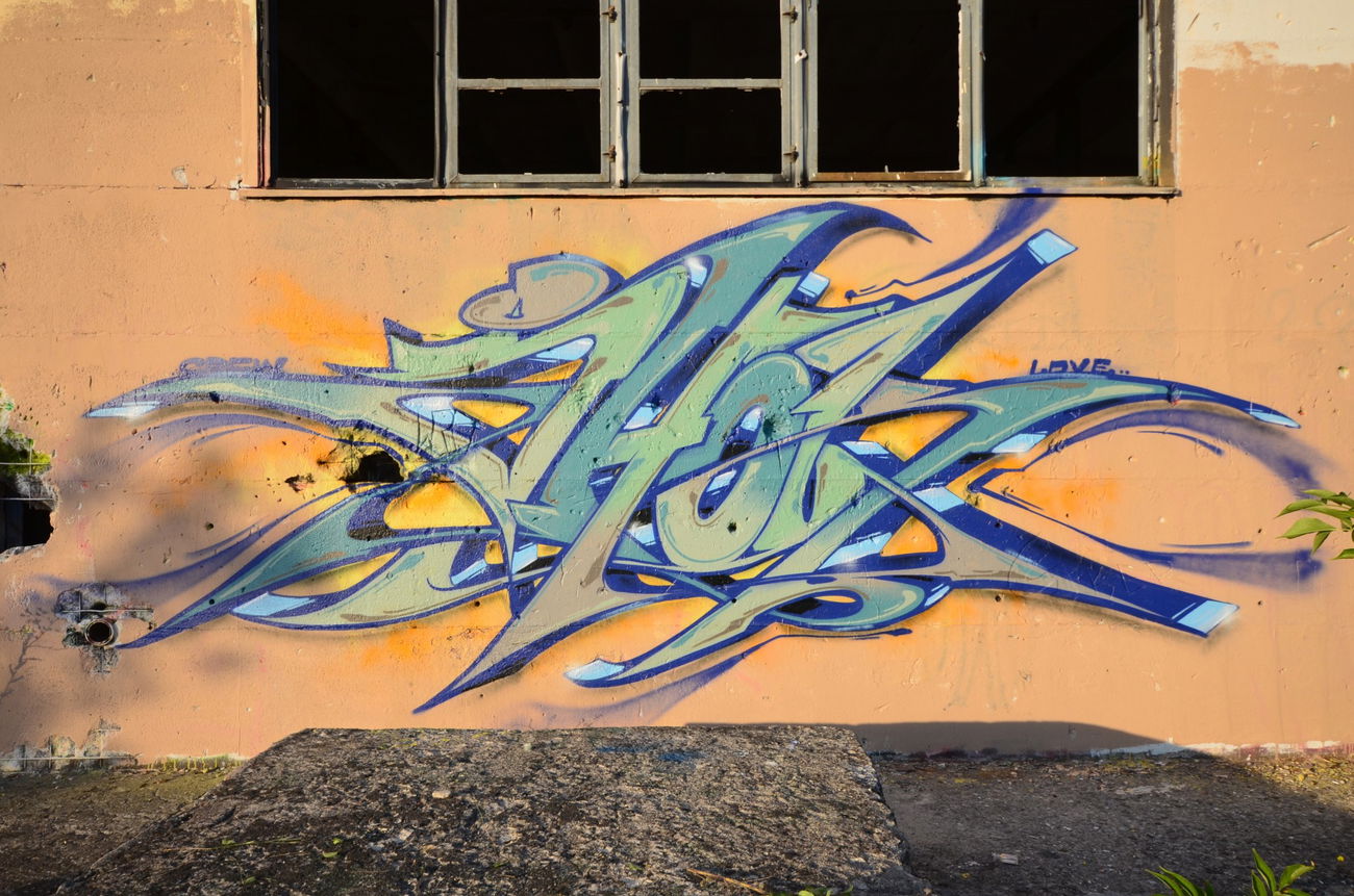Graffiti Wall - Photo by jahok - jhok, jahok, crewlove (2016)
