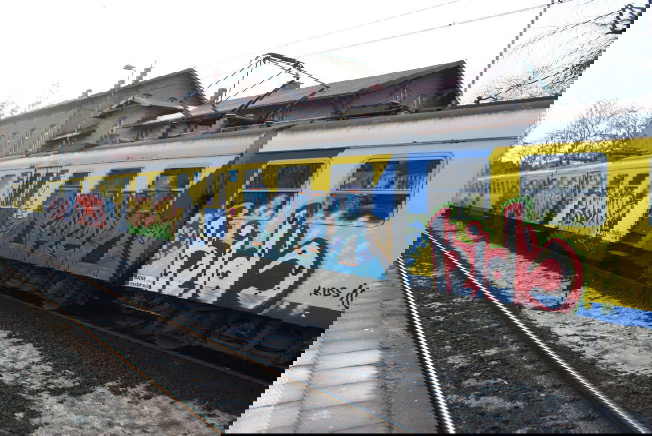 Graffiti Train - Photo by jakuza