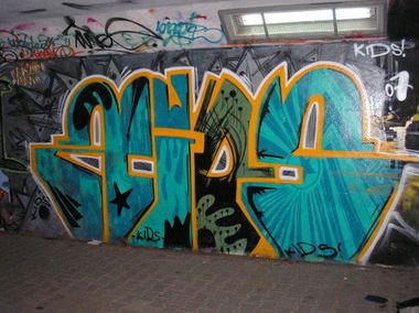 Graffiti Wall - Photo by jakuza