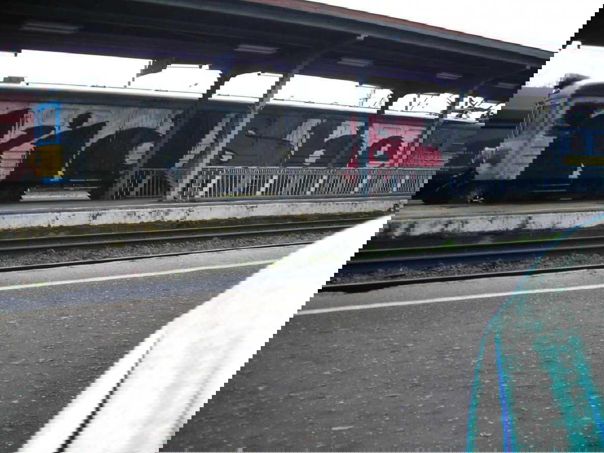 Graffiti Train - Photo by jakuza