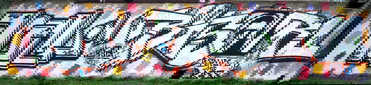 Graffiti Wall - Photo by jakuza