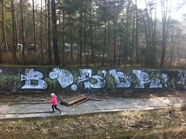 Graffiti Wall - Photo by jakuza - SZCZECIN