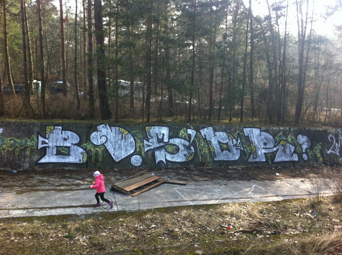 Graffiti Wall - Photo by jakuza - SZCZECIN