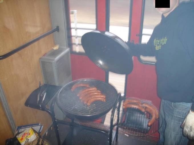 Graffiti Artwork - Photo by jakuza