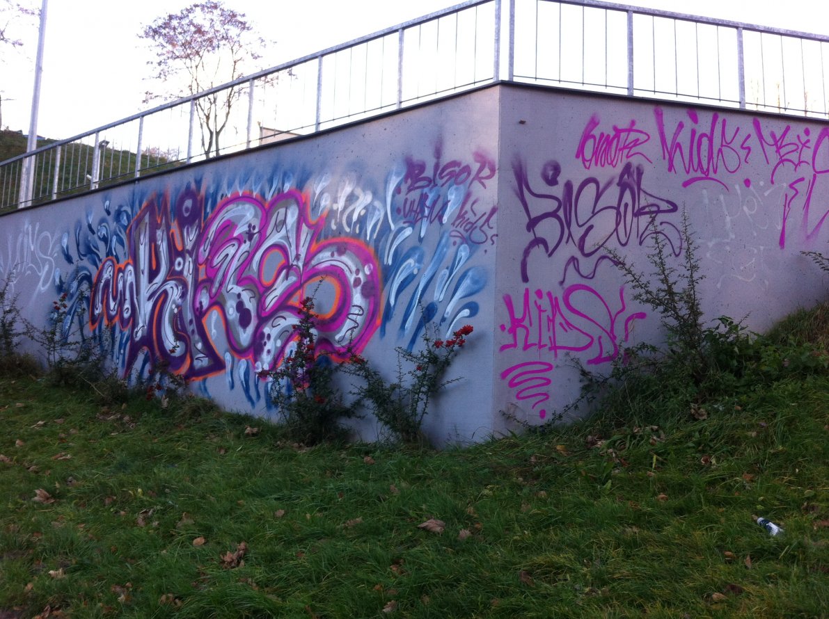Graffiti Wall - Photo by jakuza - nie, pamietam, nic