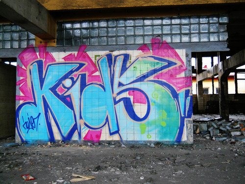 Graffiti Wall - Photo by jakuza