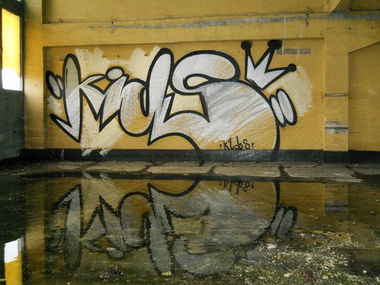 Graffiti Wall - Photo by jakuza