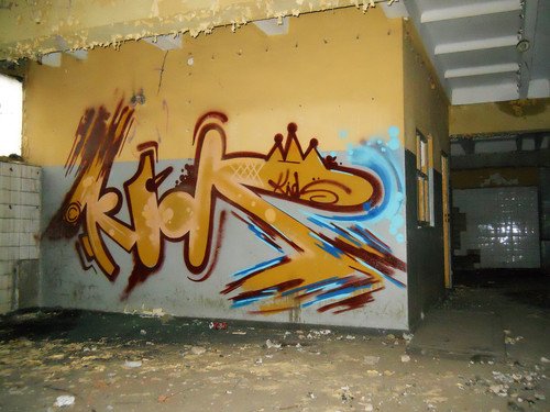 Graffiti Wall - Photo by jakuza