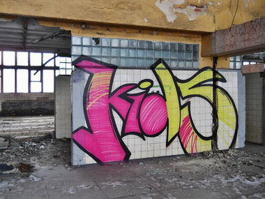 Graffiti Wall - Photo by jakuza