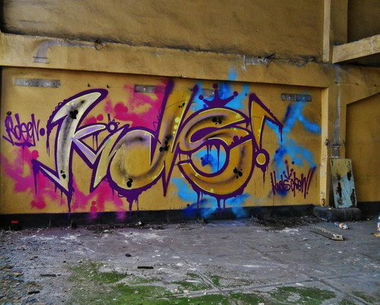 Graffiti Wall - Photo by jakuza