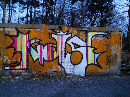 Graffiti Wall - Photo by jakuza