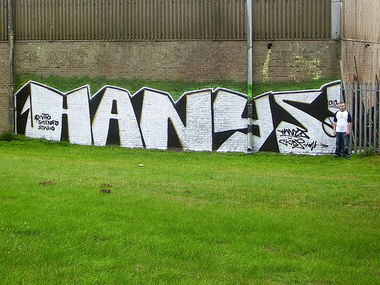 Graffiti Bombing - Photo by jakuza - hanys