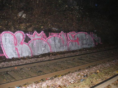 Graffiti Bombing - Photo by jakuza - rbn, anglia