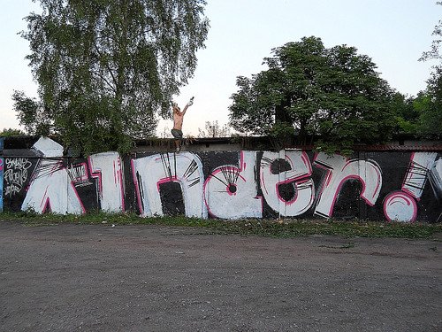Graffiti Bombing - Photo by jakuza - kinder, kids