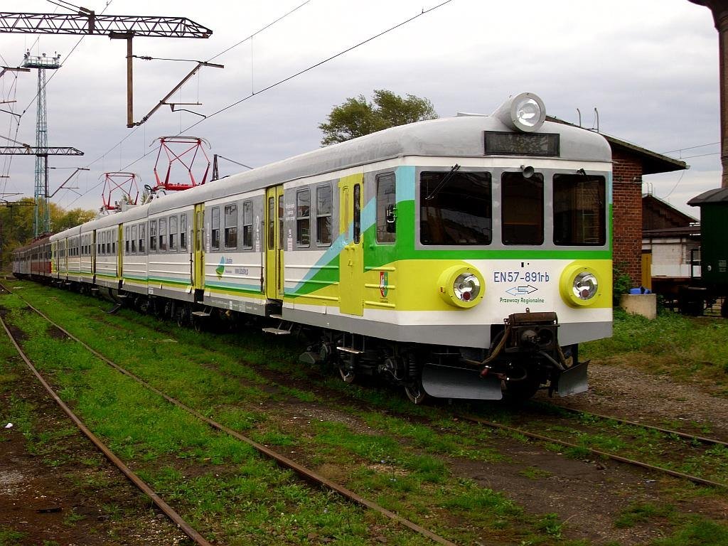 Graffiti Train - Photo by jakuza