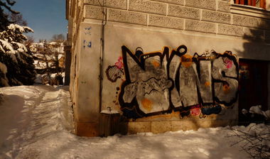 Graffiti Bombing - Photo by jebnato - WInscrewbesy