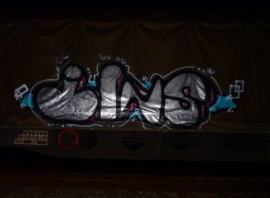 Graffiti Train - Photo by jebnato - dikwins
