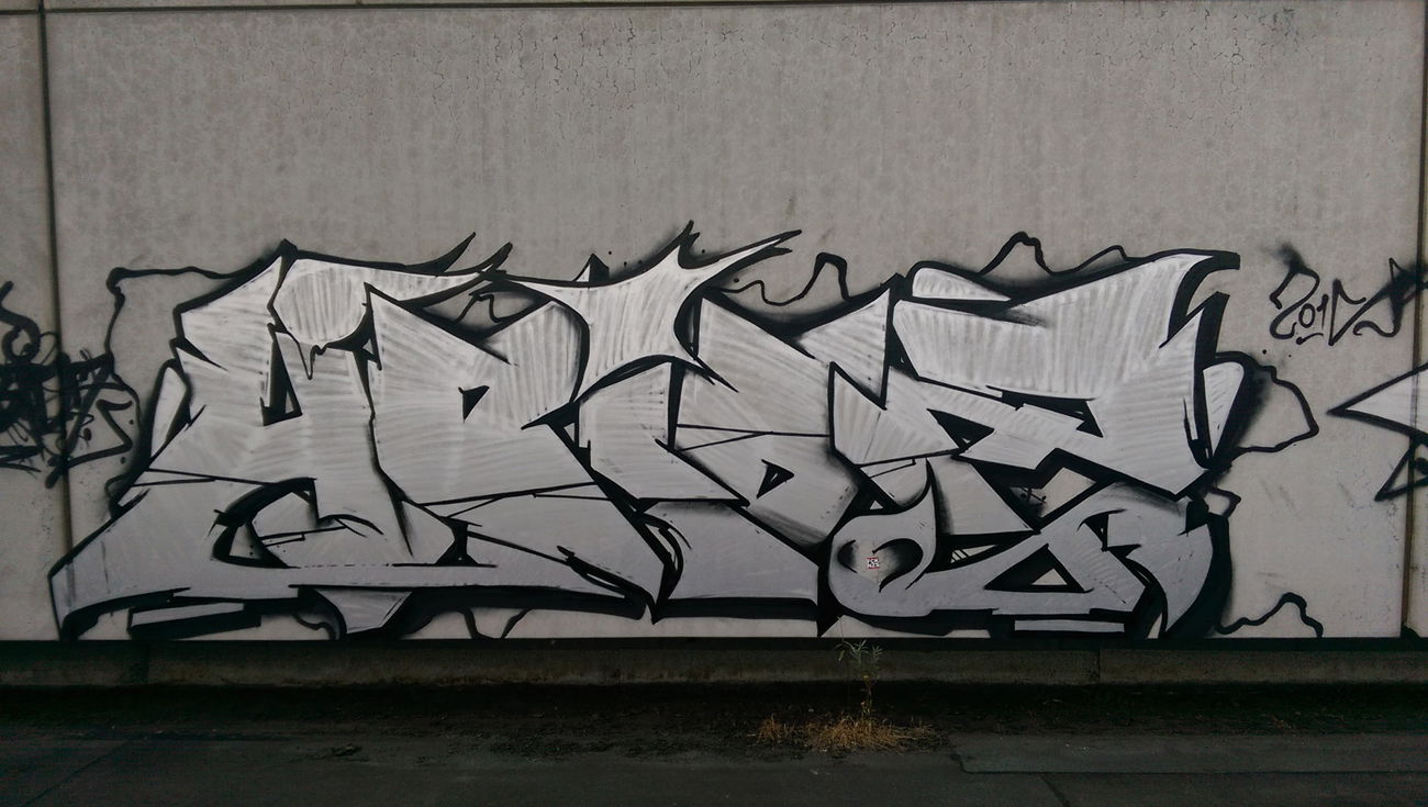 Graffiti Wall - Photo by jebote1 - ulm, hbid (2015)