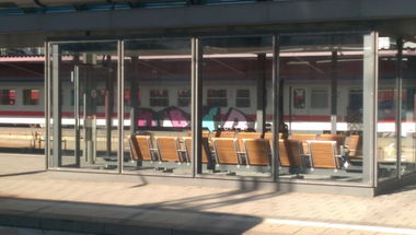 Graffiti Train - Photo by jebote1 - ulm, hbid