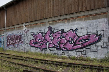 Graffiti Bombing - Photo by jebote1 - ulm, hek, sake
