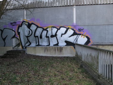 Graffiti Bombing - Photo by jebote1 - ulm, pluck (2014)